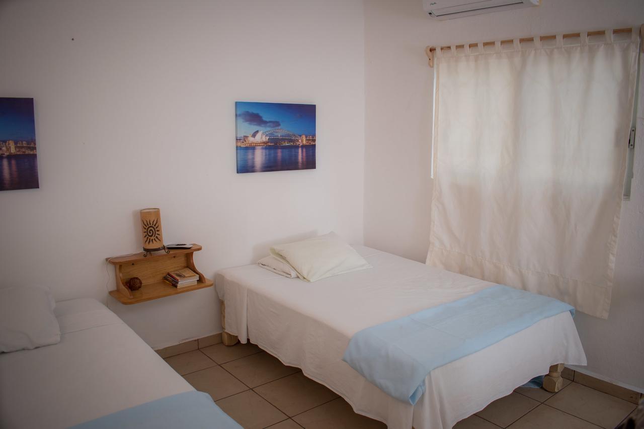Las Palmas Zihuatanejo Exterior foto