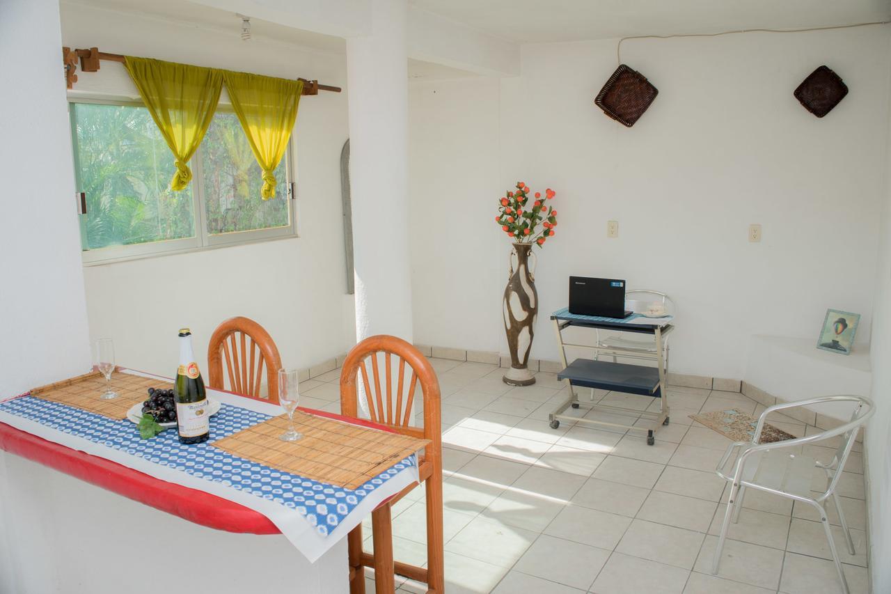 Las Palmas Zihuatanejo Exterior foto